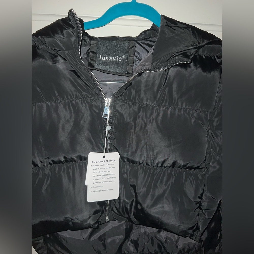 cropped puffer vest